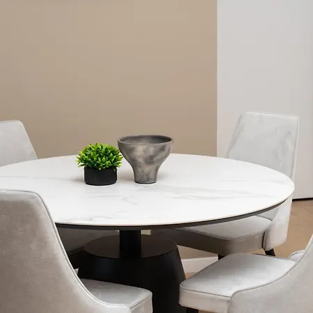 Apartment Wealthystays Parkside Nicosia