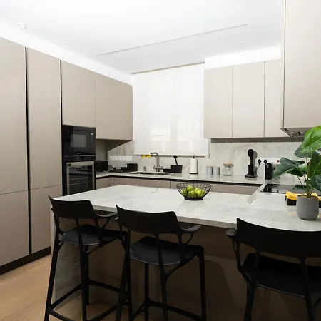 Wealthystays Parkside