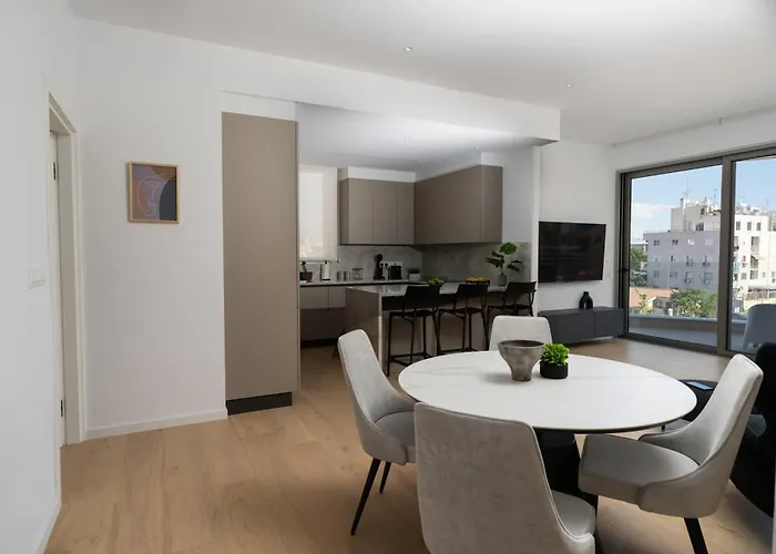 Διαμέρισμα Wealthystays Parkside *